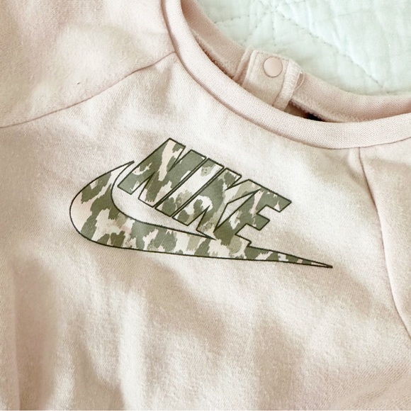 NIKE Leopard Legging & Matching Logo Sweatshirt 6 Months Baby Girl - Picture 2 of 6